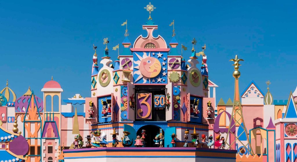 La façade de l'attraction dans le parc principal. - Disneyland Paris